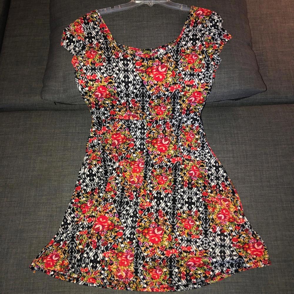 Floral Red White & Black Rose Pattern Fit and Flare Mini Dress Sundress Juniors